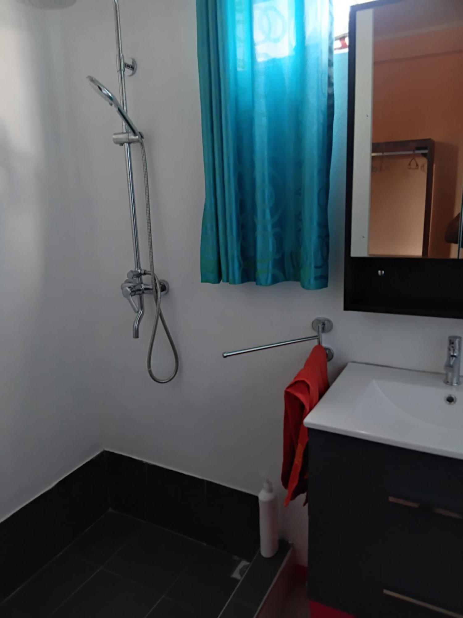 Residence Des Cascades Surinam Room photo
